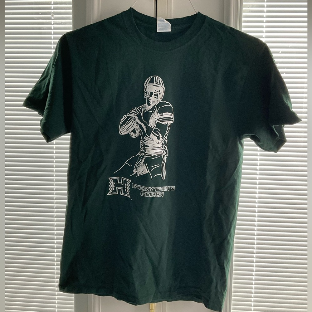 NWOT University of Hawaii Football T-Shirt